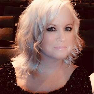 Meet your Posher, Christy